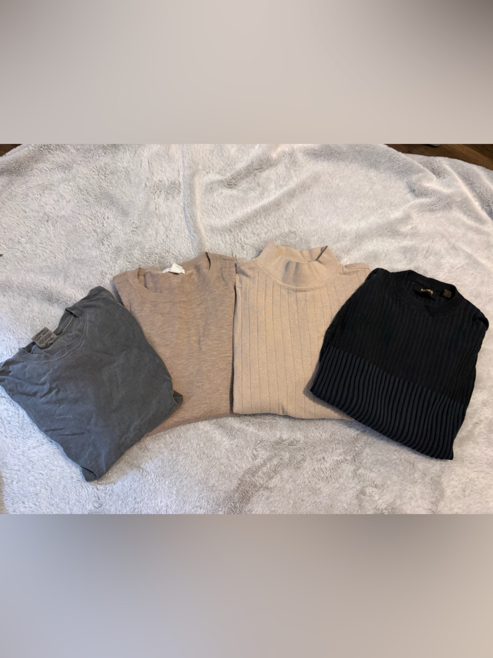 4 Piece Sweater and Long Sleeve Bundle